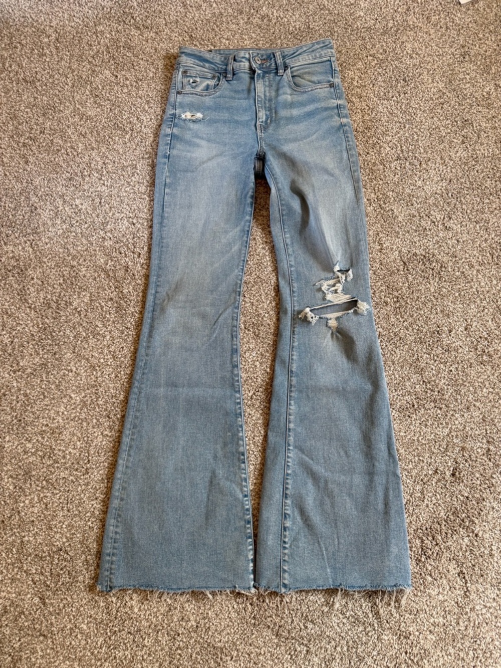 American Eagle Light Blue Flared Distressed Women's Jeans Sz 6L